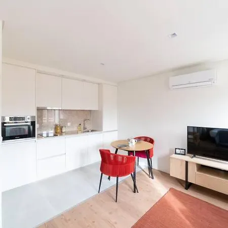 Διαμέρισμα Pardal 1b - Luxury Studio In Alcantara With Parking Nearby *